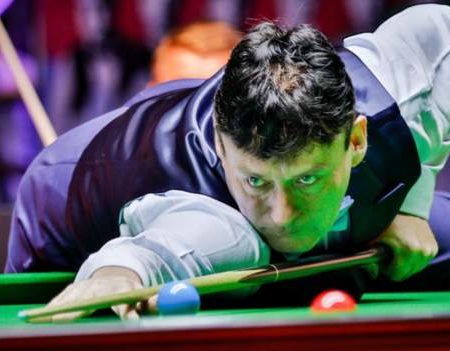 Jimmy White qualifies for UK Snooker Championship