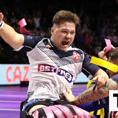 Wheelchair Rugby League Cup: Tom Halliwell scores England's winning try