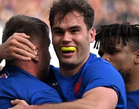 France 35-17 Japan: Hosts extend unbeaten run to 13 games