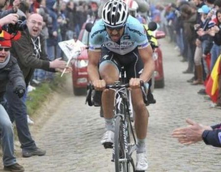 Tom Boonen wins Paris-Roubaix for record equalling fourth time