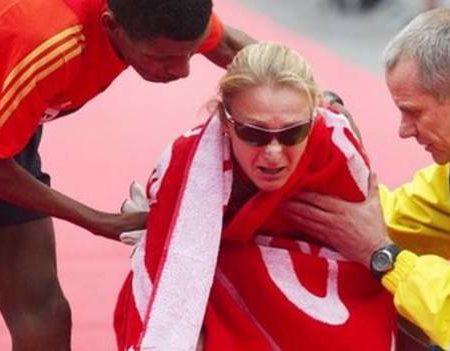 Paula Radcliffe beaten by Haile Gebrselassie in half marathon