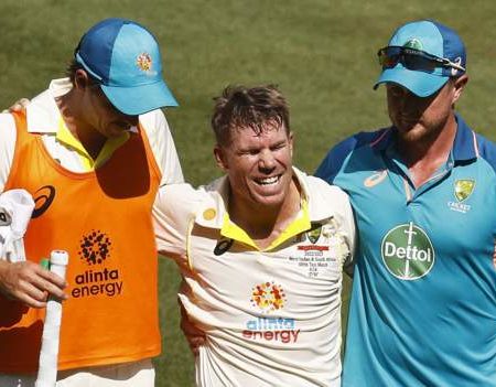 Australia v South Africa: David Warner hits double century before retiring with cramp