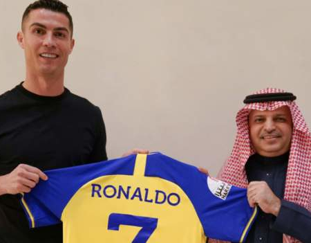 Cristiano Ronaldo joins Saudi Arabian side Al Nassr until 2025