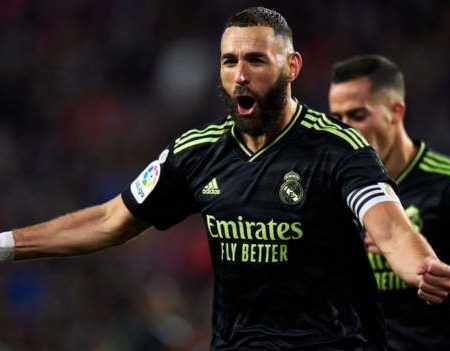 Real Valladolid 0-2 Real Madrid: Late Karim Benzema double earns win in post-World Cup return