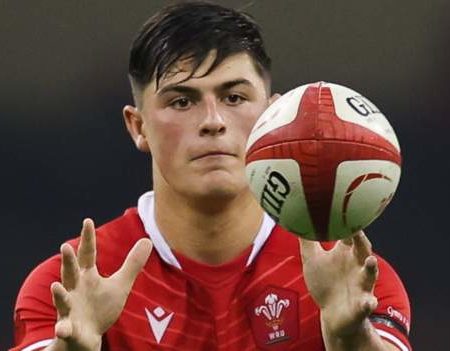 Louis Rees-Zammit: Gloucester wing a Six Nations injury worry for Wales