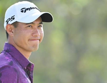 Tournament of Champions: Collin Morikawa takes six-shot lead into final round