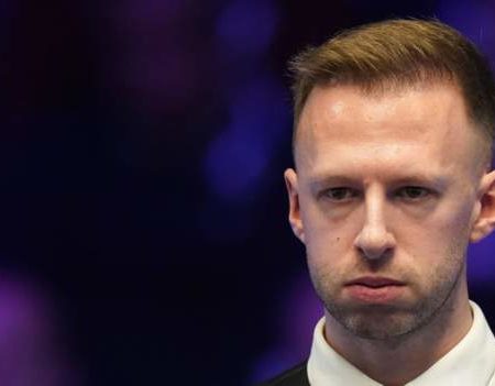 Masters 2023: Judd Trump fights backs to win final-frame decider against Ryan Day