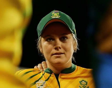 Dane van Niekerk: South Africa all-rounder out of Women’s T20 World Cup squad over fitness issues