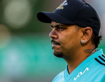 Sunil Narine: Surrey re-sign West Indies all-rounder for T20 Blast