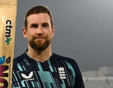 Bangladesh v England: Dawid Malan century analysed by Jos Buttler