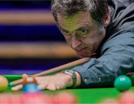 Ronnie O’Sullivan withdraws from World Snooker Tour Classic with elbow injury