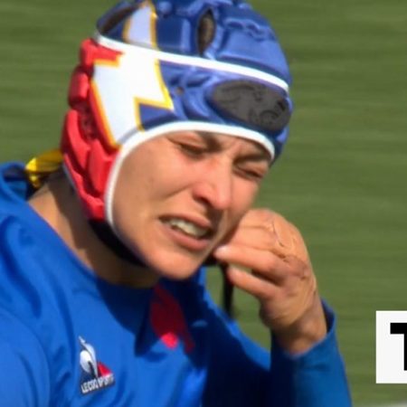 Women's Six Nations: Caroline Boujard scores France's second try against Ireland