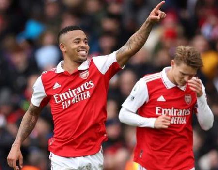 Arsenal 4-1 Leeds United: Gabriel Jesus scores twice as Gunners restore eight-point lead