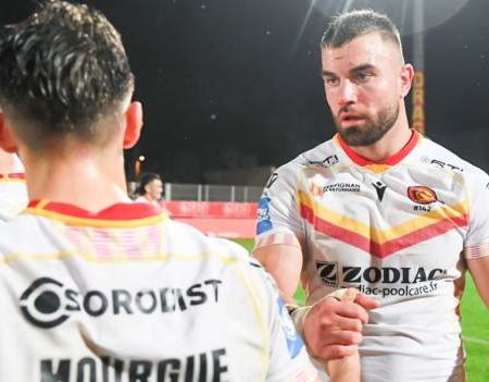 Super League: Catalans Dragons 22-18 Castleford Tigers -Mike McMeeken scores late winner