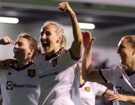 Manchester United the drama queens again as WSL leaders find another late win