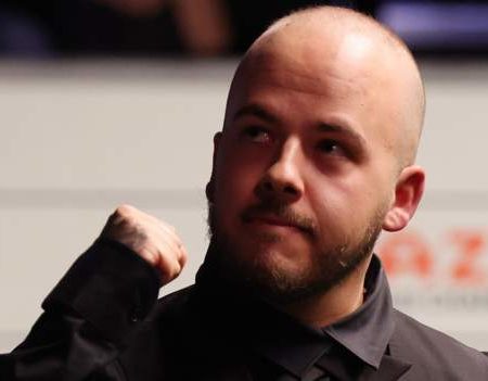 World Snooker Championship 2023 results: Luca Brecel into final after stunning comeback win over Si Jiahui