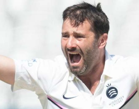 County Championship: Tim Murtagh takes 10 wickets as Middlesex ease past Kent