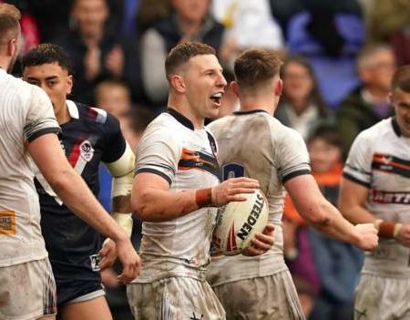 England 64-0 France: George Williams and Ash Handley score hat-tricks in thumping win