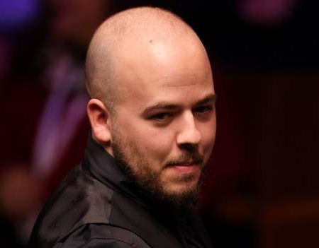 World Snooker Championship 2023: Luca Brecel leads Mark Selby 6-2 after first session