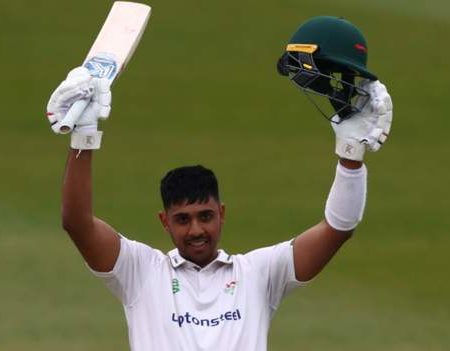 County Championship: Rishi Patel ton steers Leicestershire to draw against Glamorgan