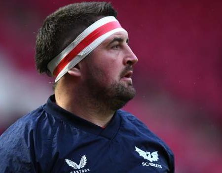 Wyn Jones: Scarlets prop to use World Cup axe as motivation