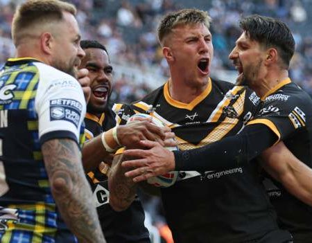 Super League: Leeds Rhinos 24-26 Castleford – Tigers end six-game losing run