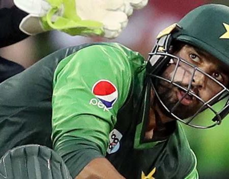 Umar Amin: Leicestershire sign former Pakistan batter for final four games