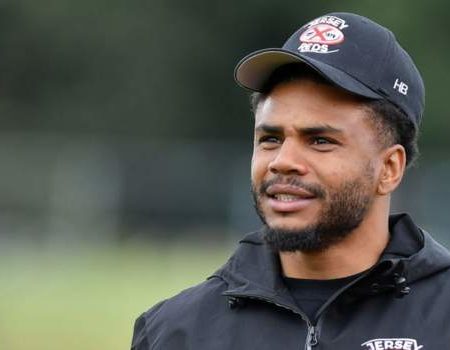 Kyle Eastmond: Former England international joins Jersey Reds coaching staff