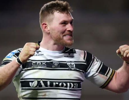 Scott Taylor: Hull FC and former England forward to retire at end of season