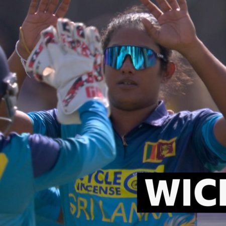 England v Sri Lanka T20: Chamari Athapaththu removes Danni Wyatt on one