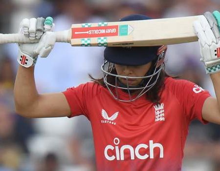 England v Sri Lanka: Visitors take historic win in second T20 to level series