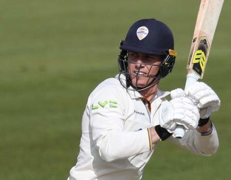 County Championship: Luis Reece sets records but Glamorgan hold on against Derbyshire