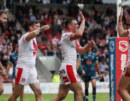 Super League: St Helens 16-8 Warrington Wolves – Saints keep hopes of fifth straight title alive