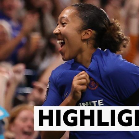 WSL highlights: Chelsea beat Tottenham Hotspur in emotional season opener