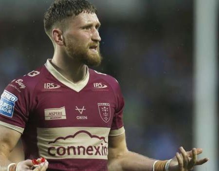 Ethan Ryan: Salford Red Devils sign former Hull KR winger