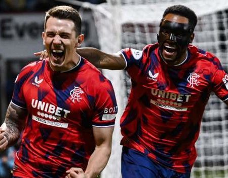 Dundee 0-5 Rangers: Ibrox side dominant after disruptions at Dens Park