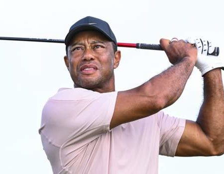 Tiger Woods returns to competitive golf at Hero World Challenge