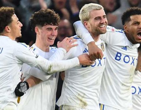 Leeds United 3-0 Birmingham City: Bamford helps Whites bounce back