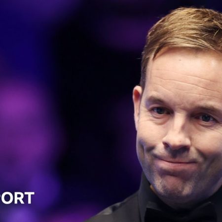 Masters 2024: Ali Carter beats defending champion Judd Trump to reach semi-finals