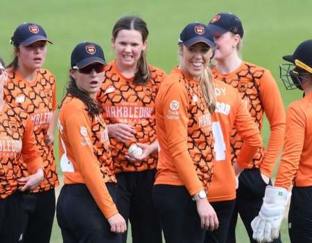 ECB inviting counties to run top-tier women’s sides from 2025