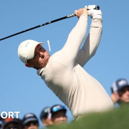 Pebble Beach Pro-Am: Rory McIlroy fades as Scottie Scheffler makes move