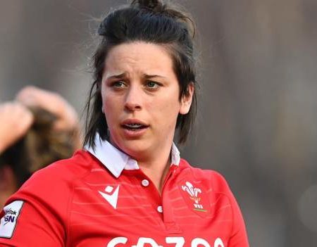 Sioned Harries: Wales great announces retirement from rugby