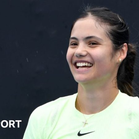 Emma Raducanu given Miami Open wildcard