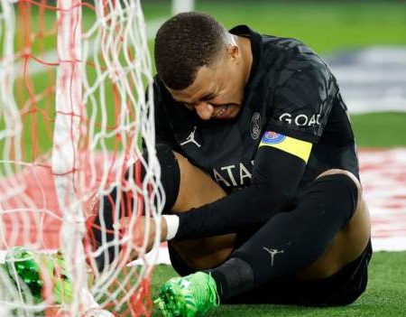 Monaco 0-0 Paris St-Germain: Kylian Mbappe replaced at half-time in goalless draw