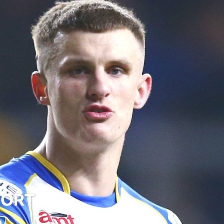 Super League: Leeds 18-10 Catalans – Ash Handley double helps Rhinos beat Dragons