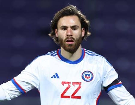 Ben Brereton Diaz: British-born striker told ‘essential’ he learns Spanish to play for Chile